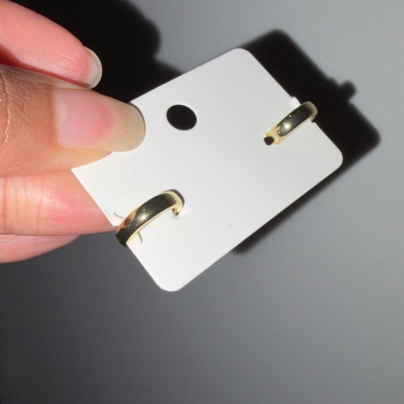 #4 14k Gold Plated Cuff Earrings - Picture 4 of 4